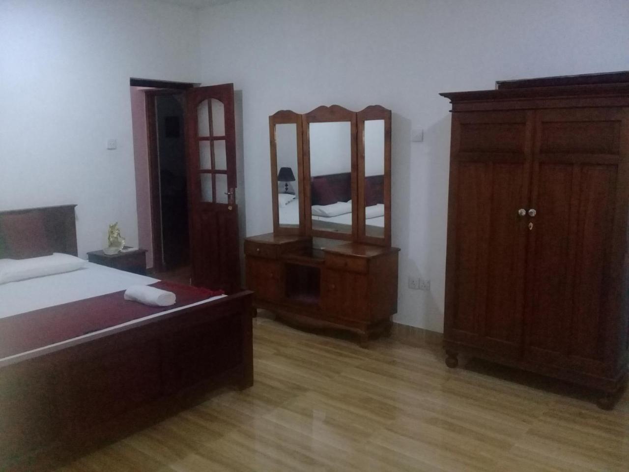 Kuma Beach Side Villa Wadduwa Kültér fotó